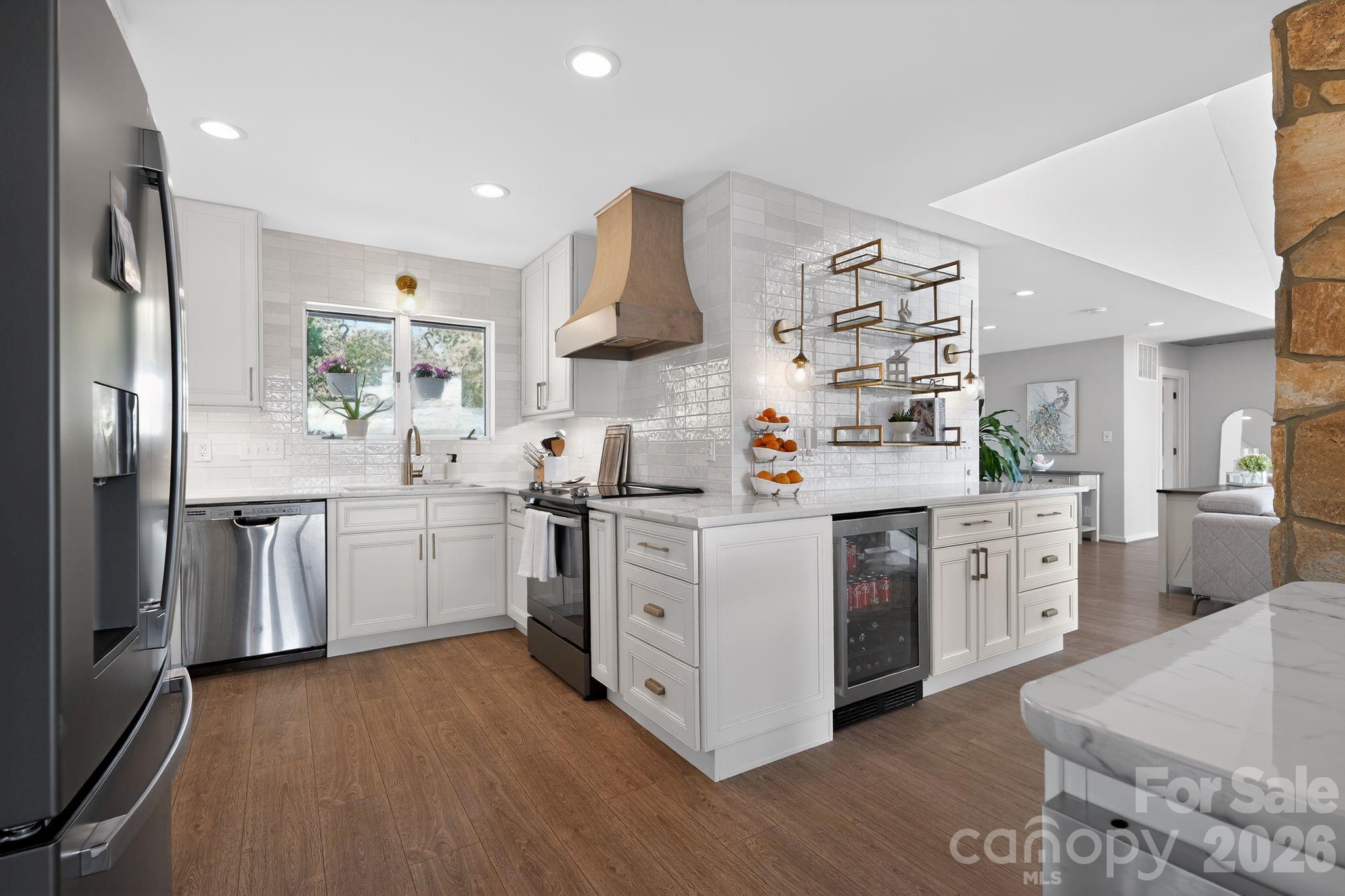 Island Point - Residential