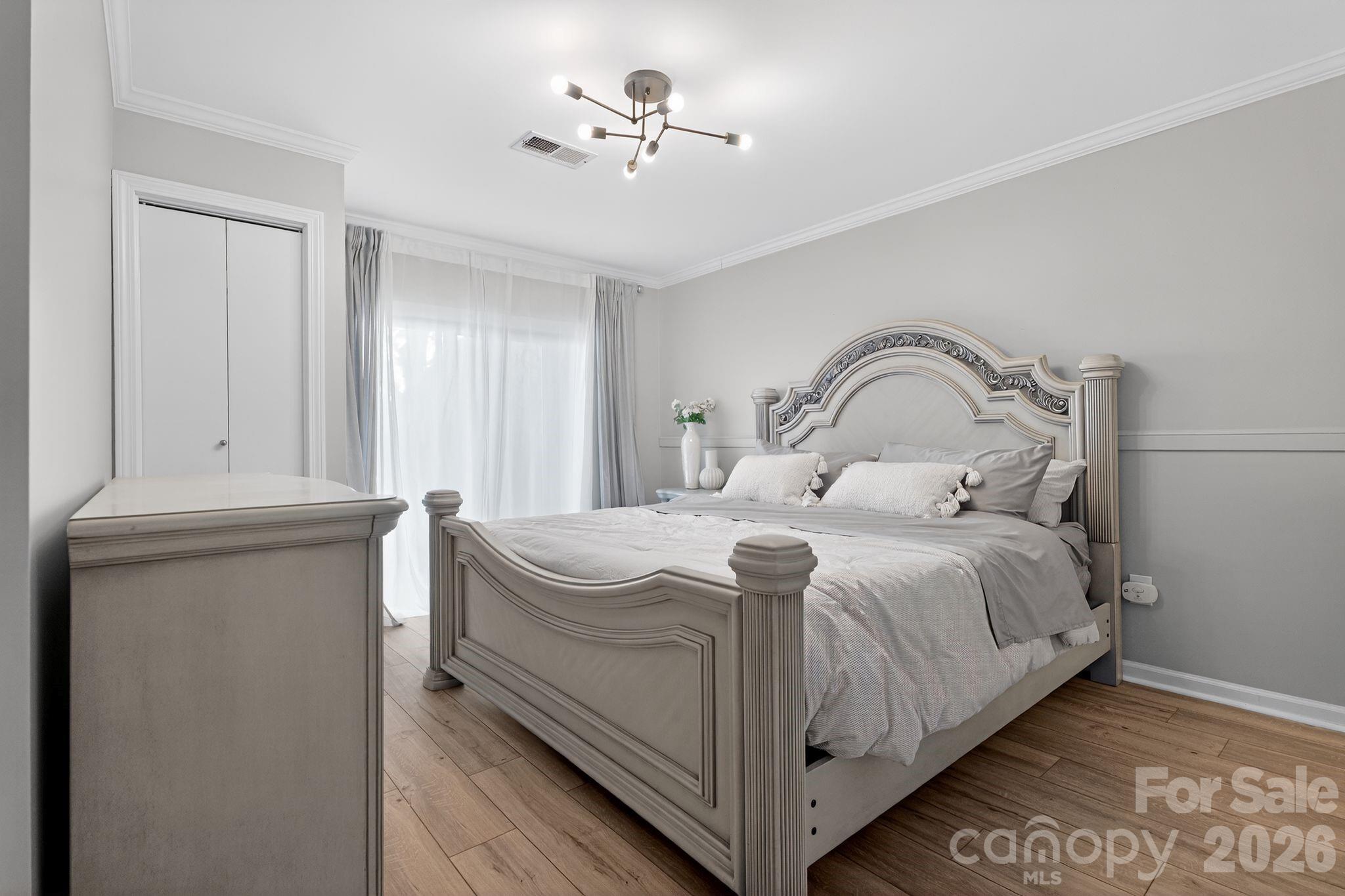 Island Point - Residential