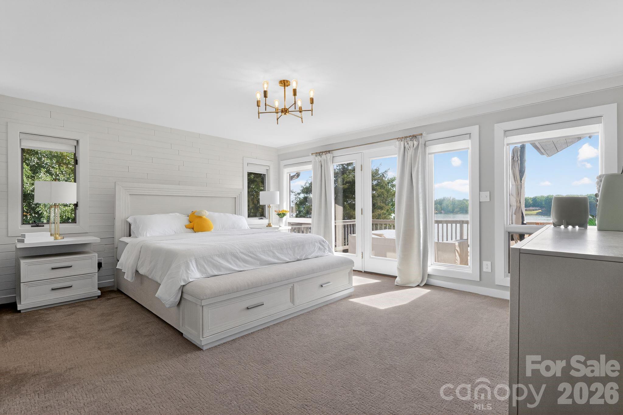 Island Point - Residential