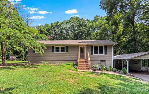 Photo of 152 Blue Ridge Road, State Road, NC 28676 (MLS # 4397721)