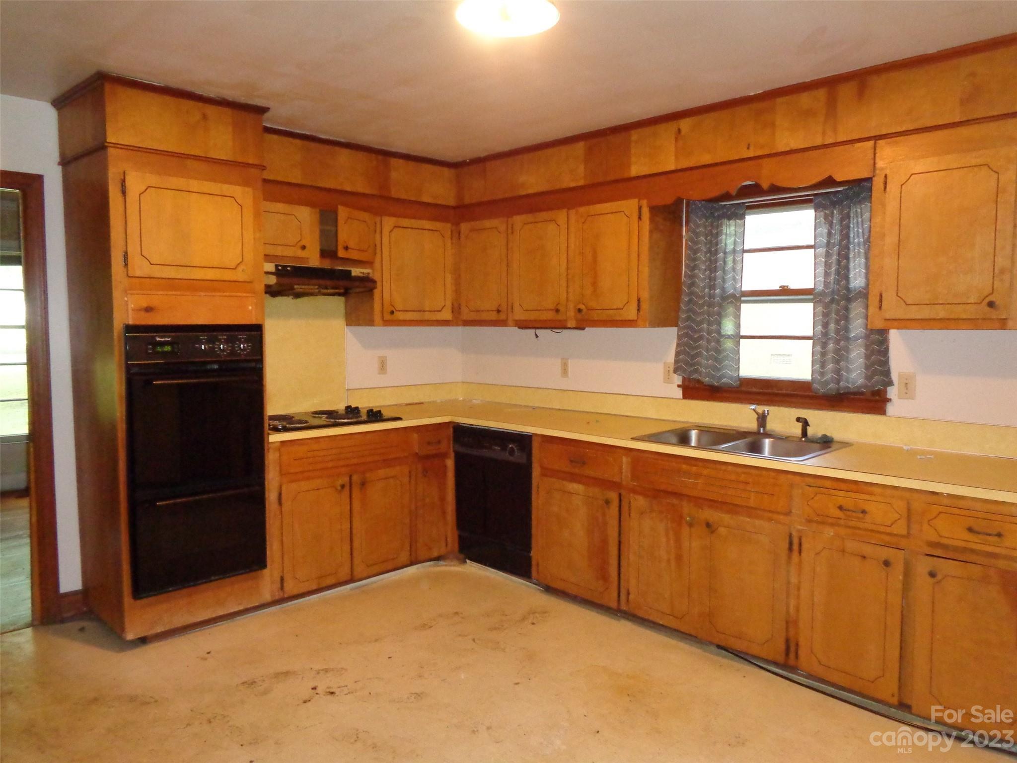 Sheffield Park - Residential