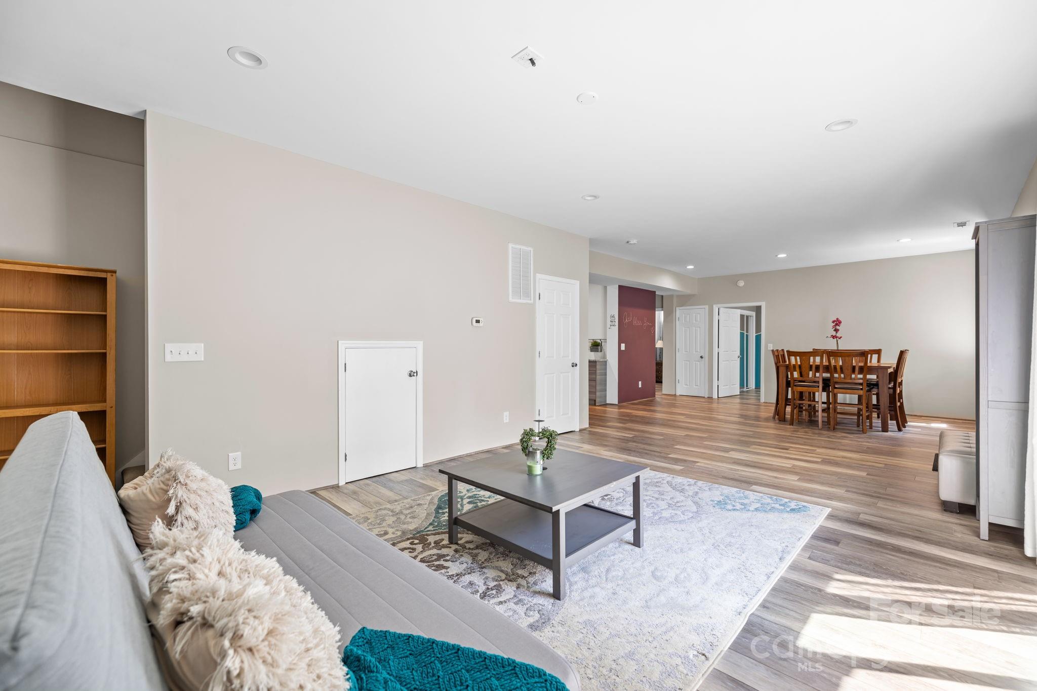 Wentworth - Residential