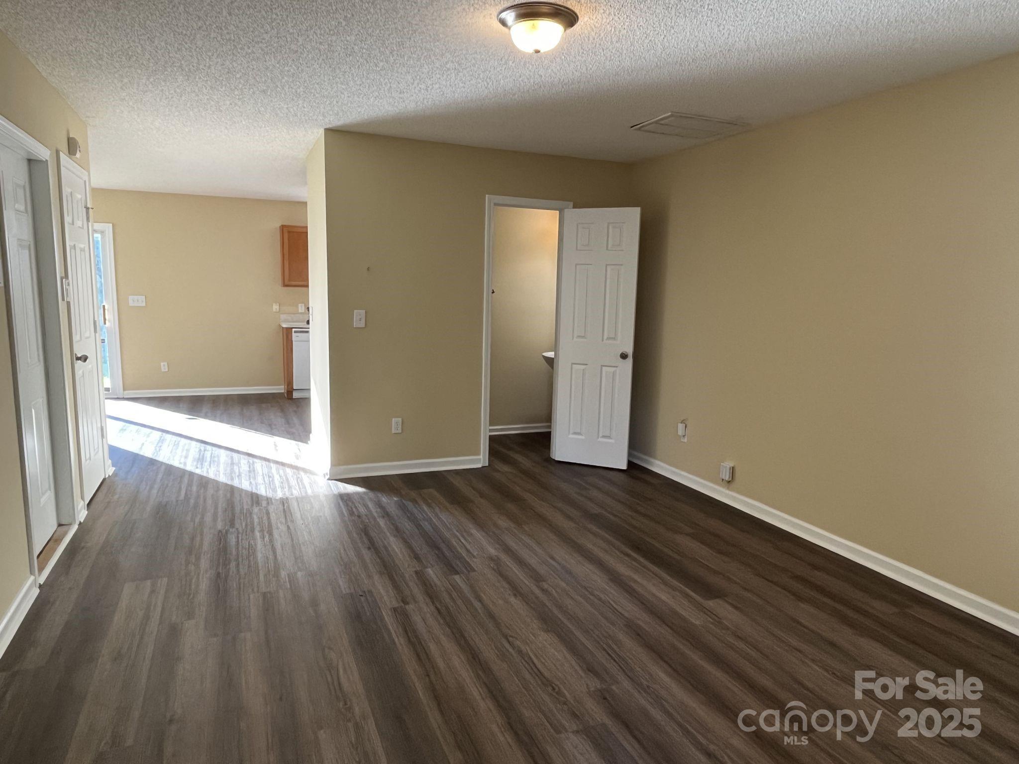 6130 Sid Crane Drive