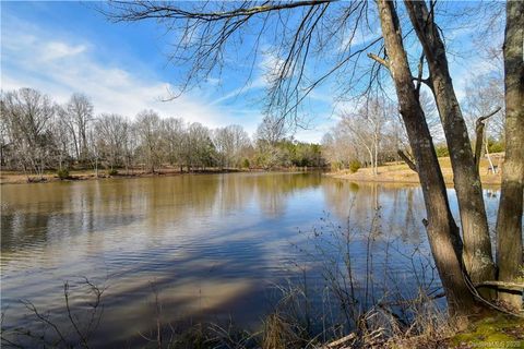 2124 Melton Road Monroe NC 28110