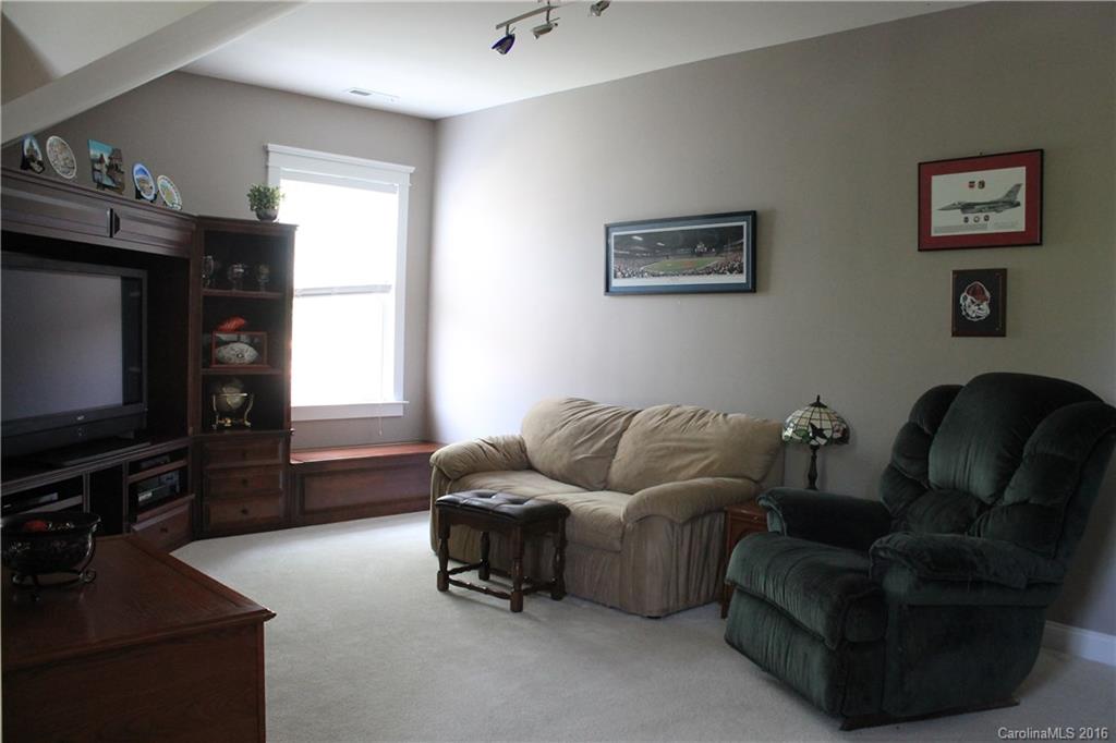 Lakeshore - Residential