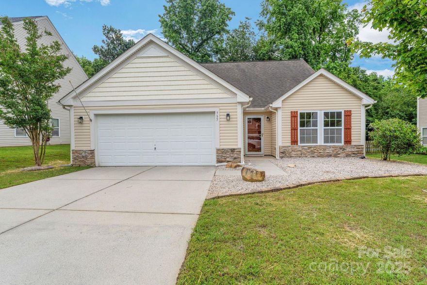 Welcome to 737 Lynville Lane — a spacious and beautifully maintained ranch home in one of Rock Hill's
desirable newer communities. This home offers exceptional square footage at an incredible value, making it
perfect for families or anyone seeking comfort and convenience. Enjoy all the amenities this neighborhood has
to offer, including a community pool, scenic walking trails, tranquil ponds, and a fun-filled playground. Don’t
miss the opportunity to make this charming home your own!