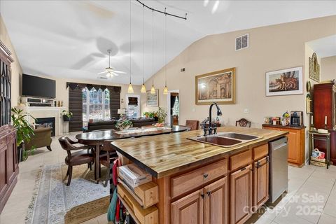 4412 Glenlea Commons Drive Charlotte NC 28216