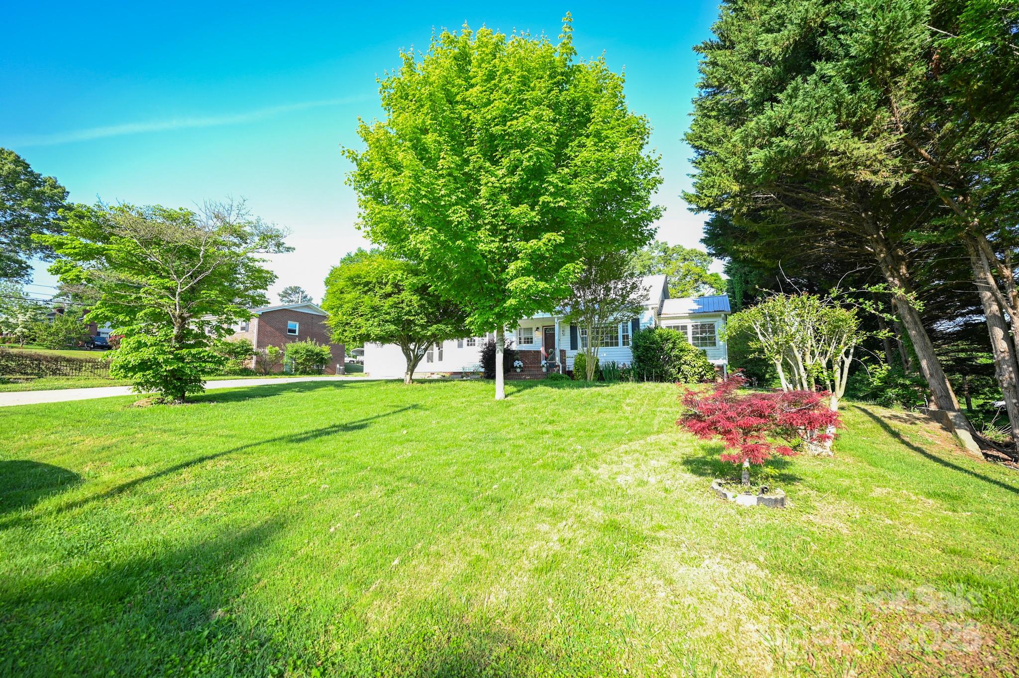 185 Elizabeth Avenue
