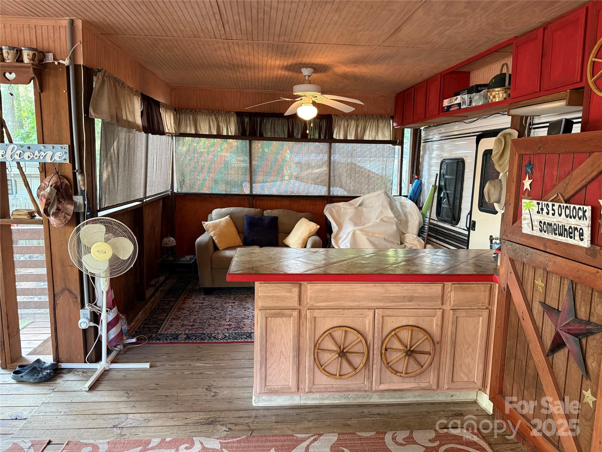 Twin Harbor - Residential