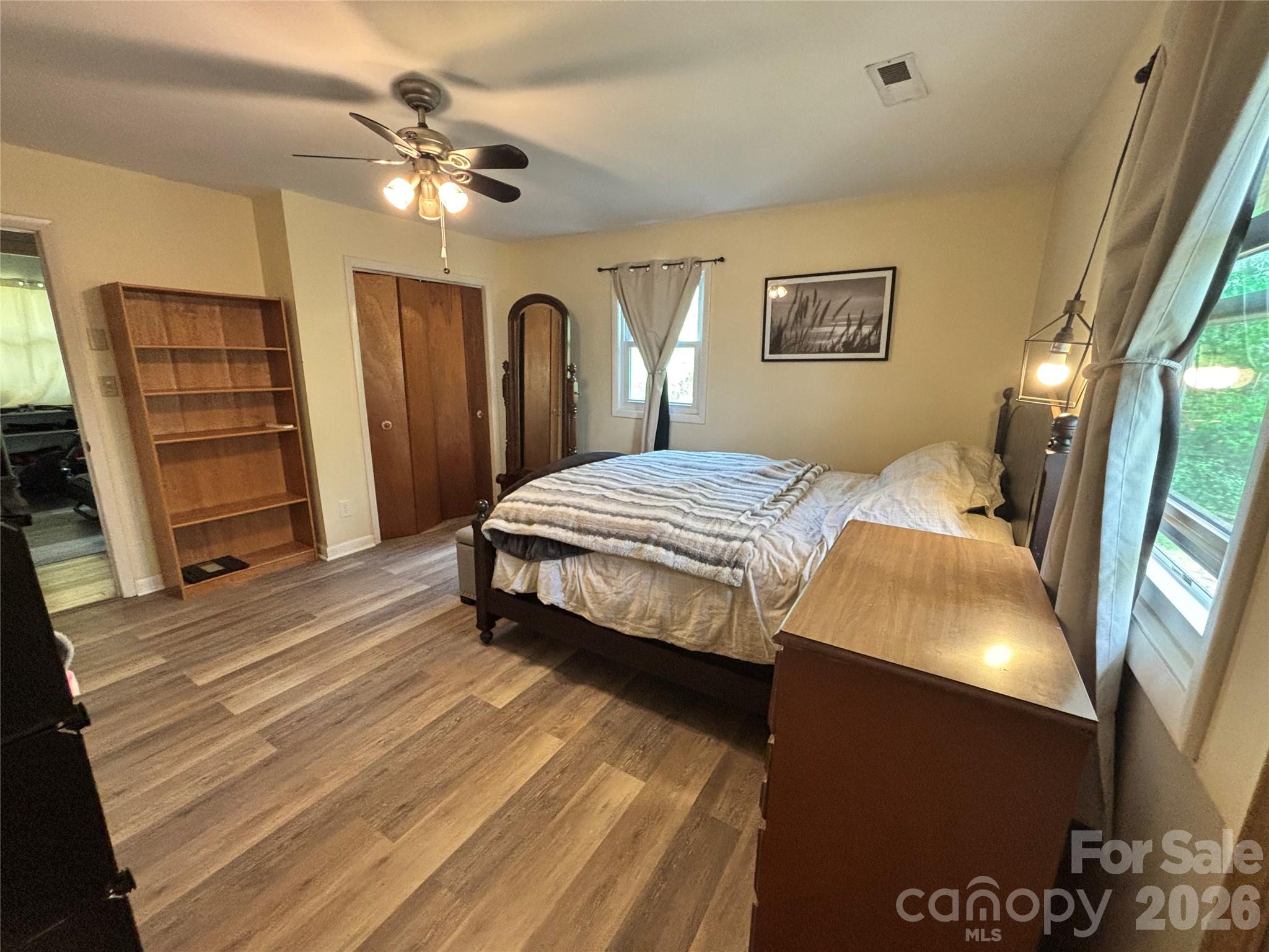 5172 US 70 Highway E