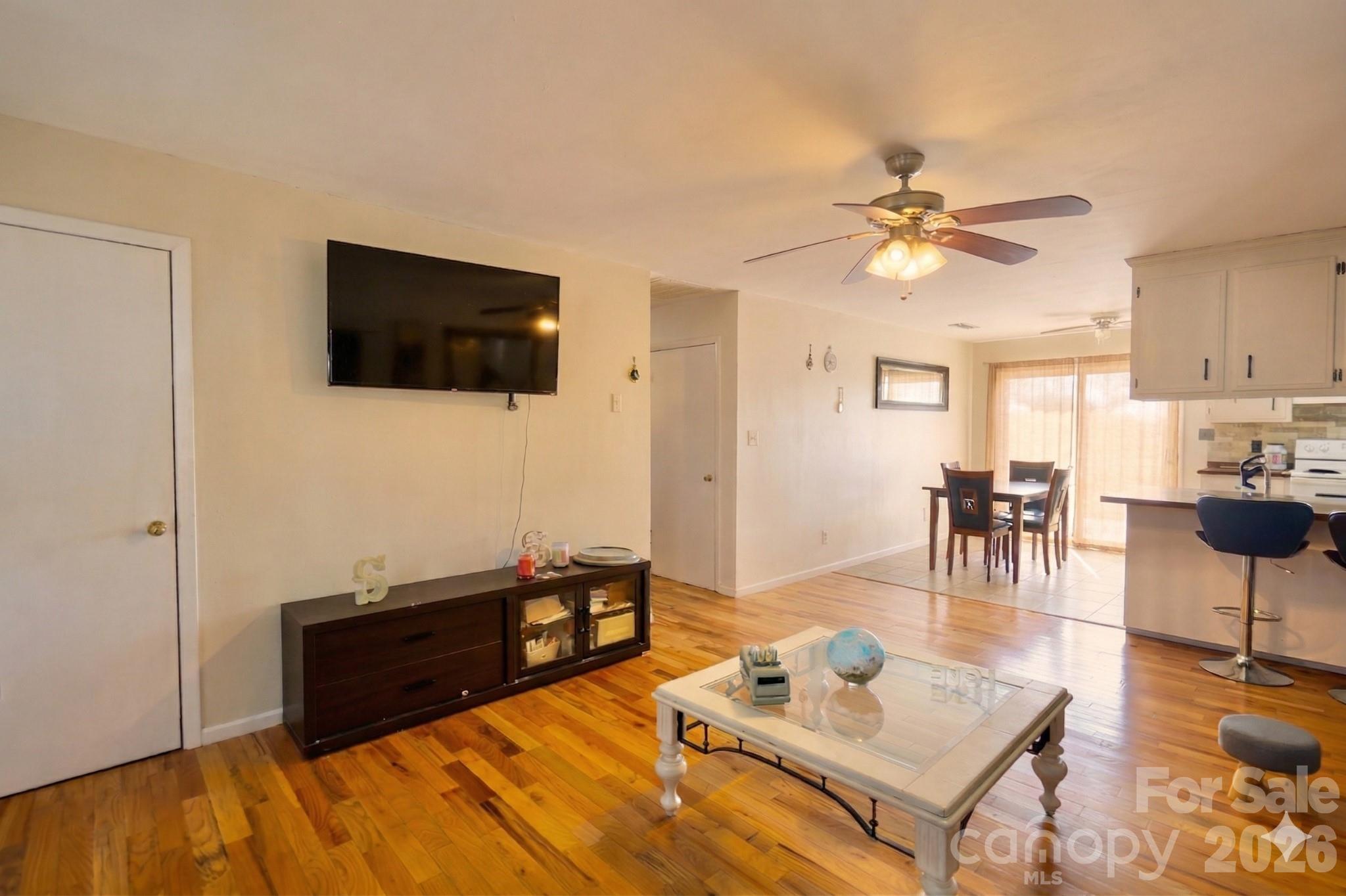 5172 US 70 Highway E