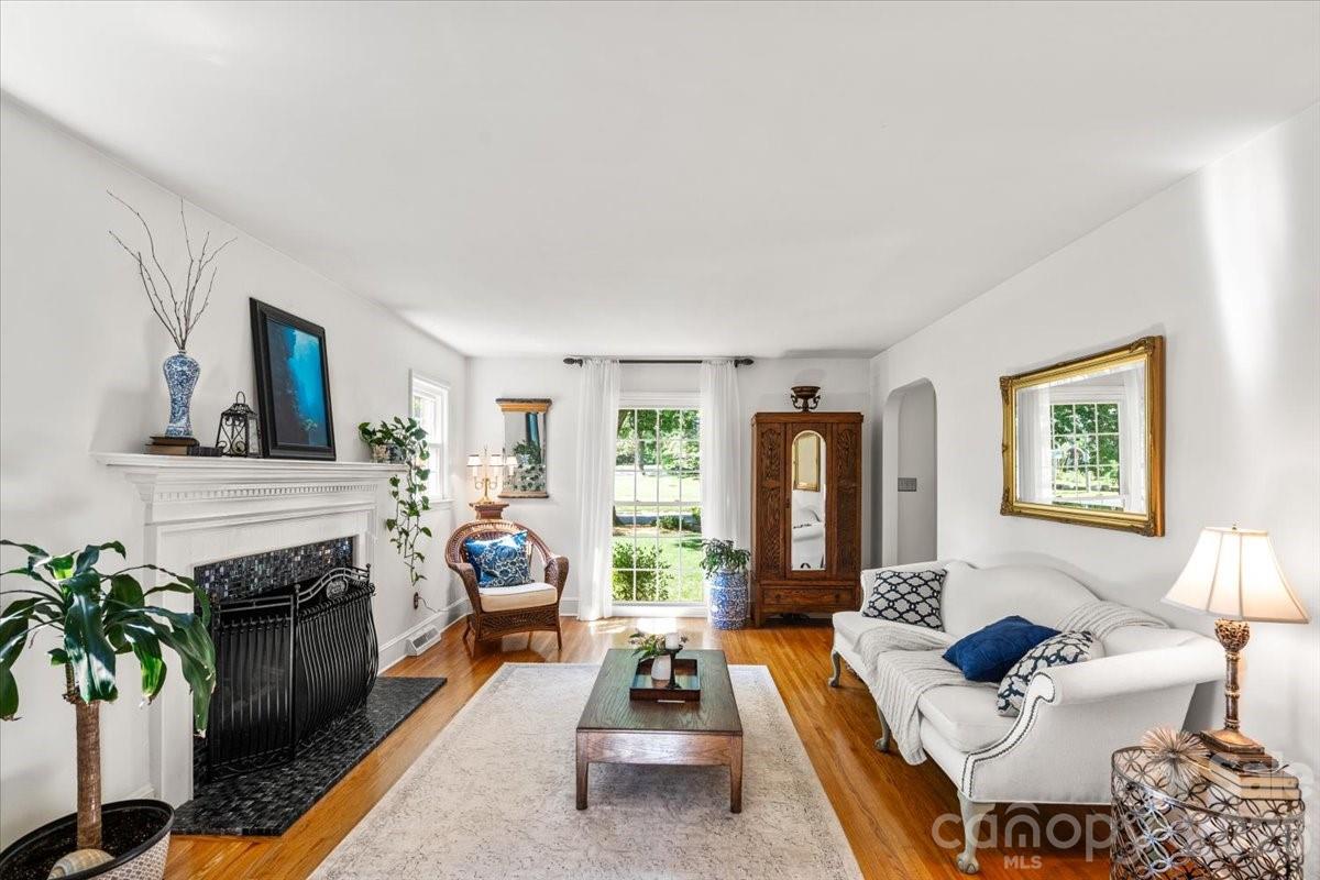 Montclaire - Residential