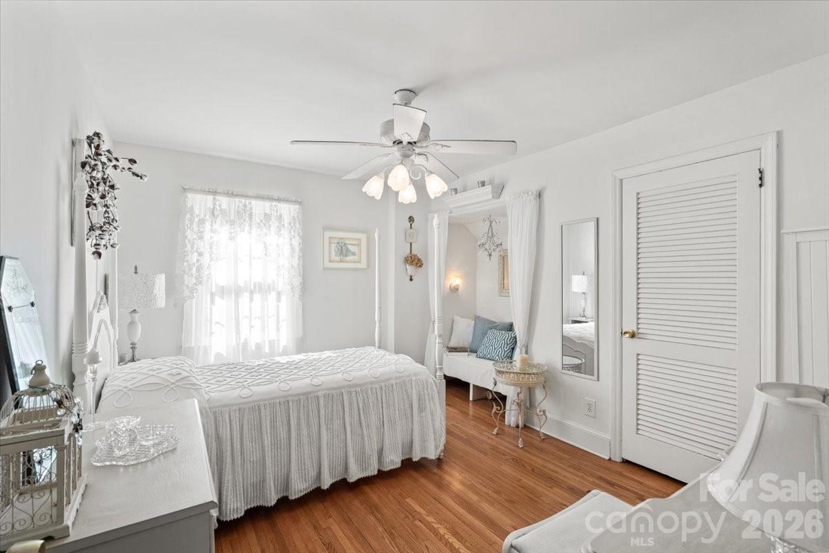 Montclaire - Residential