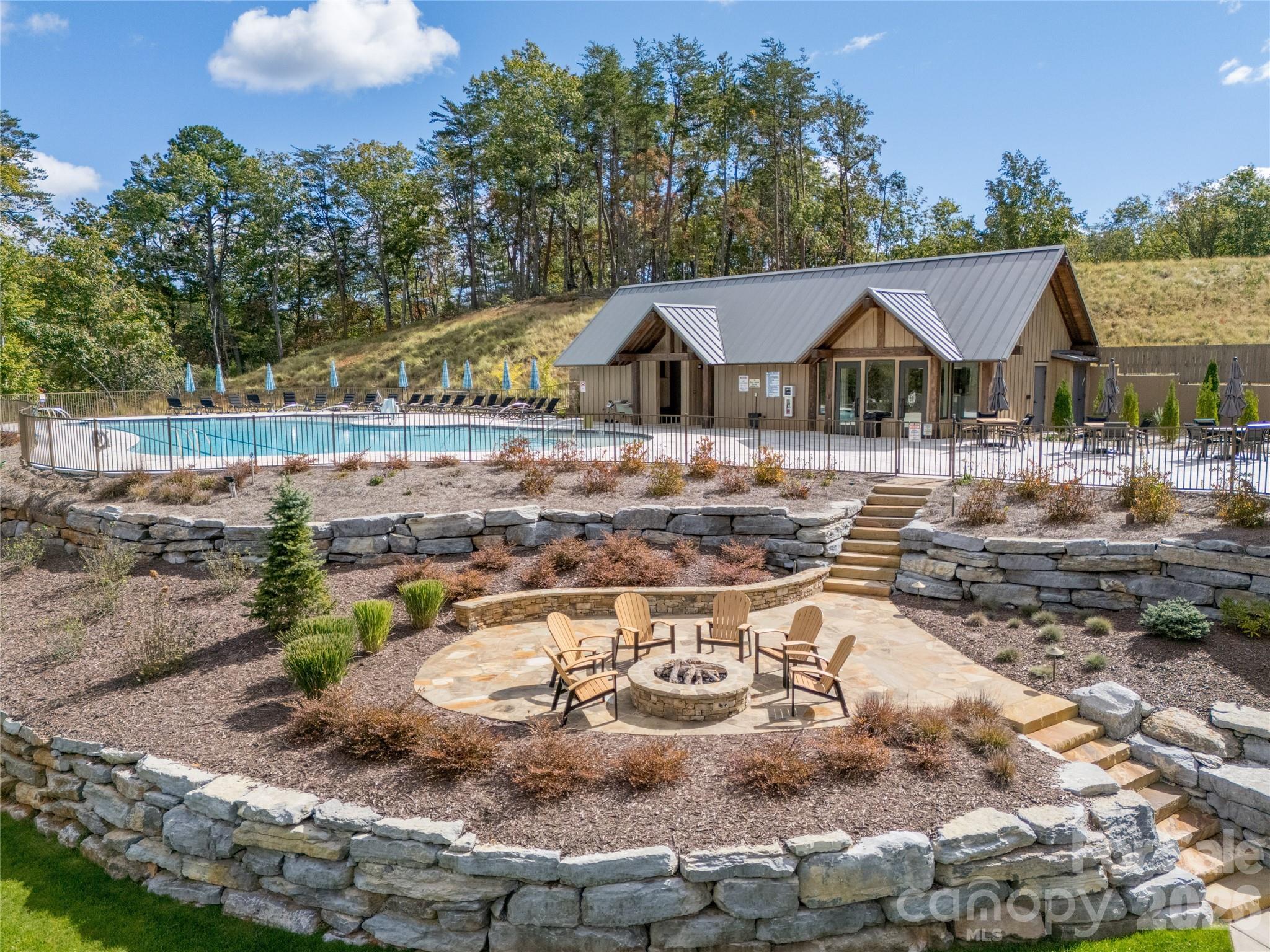 Brights Creek - Land