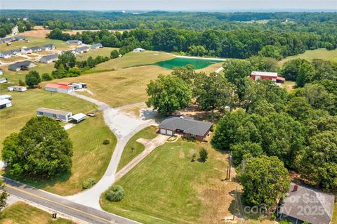 2923 G B Blanton Road Shelby NC 28152