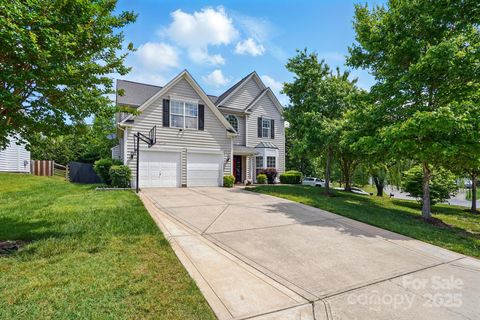 8833 Cavonnier Lane Charlotte NC 28216