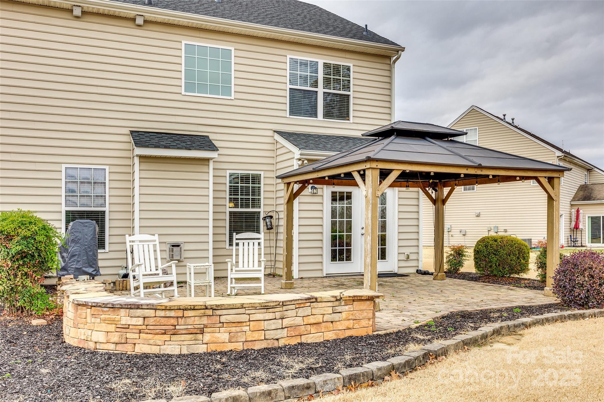 Bridge Pointe - Residential