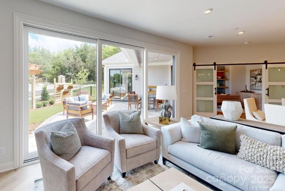 4172 Creek Bridge Circle 112