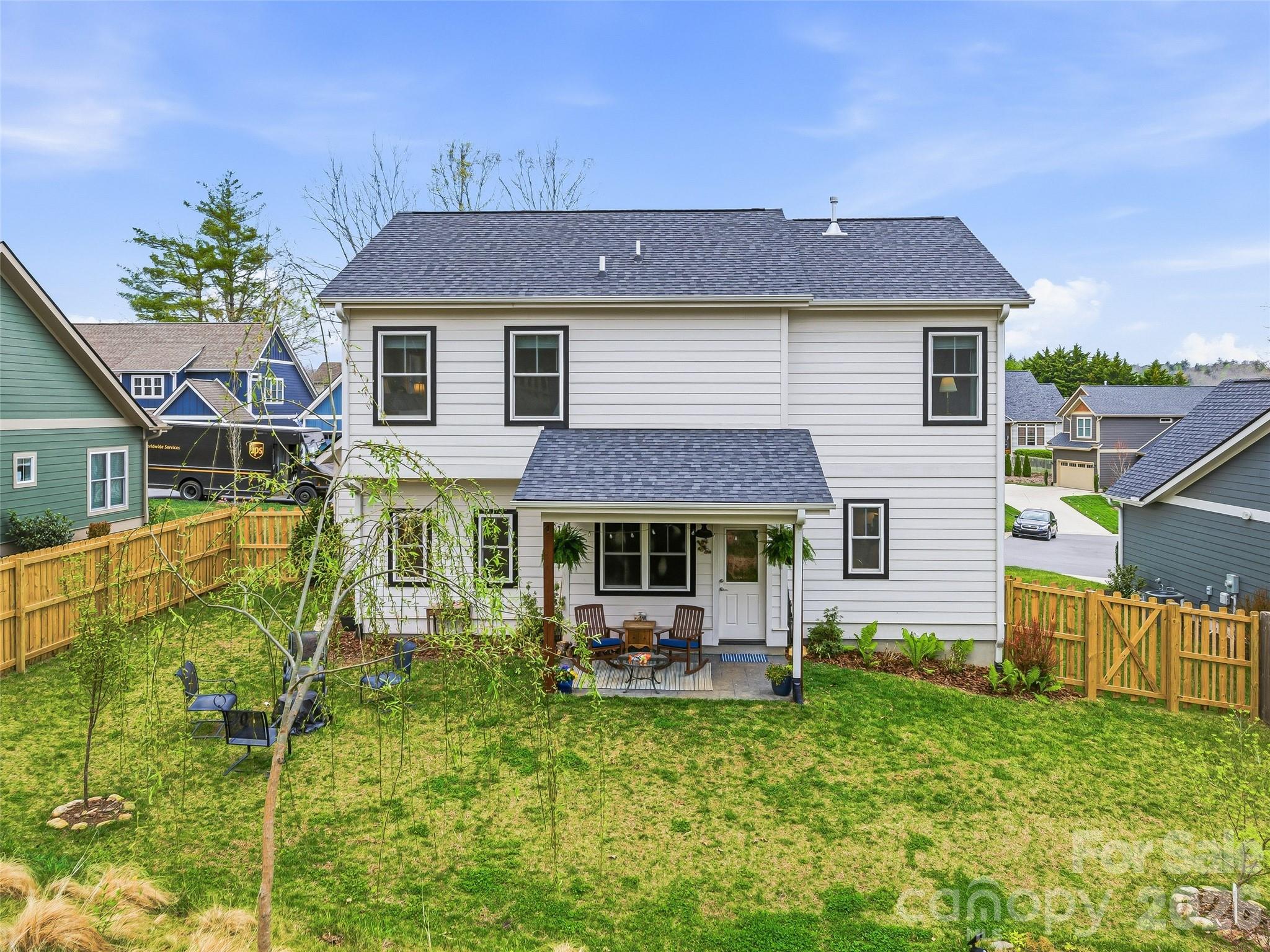 Ellis Place - Residential