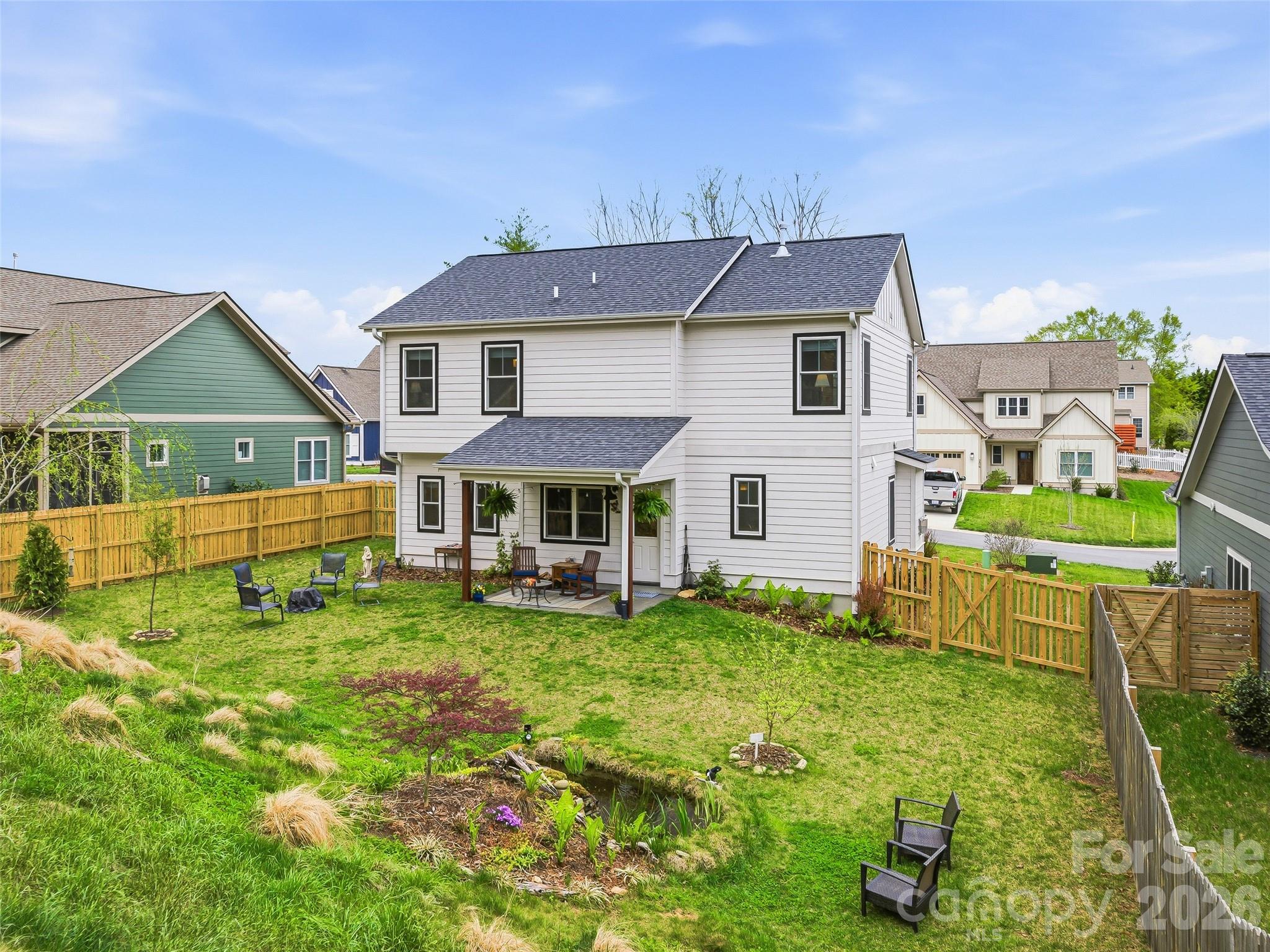 Ellis Place - Residential