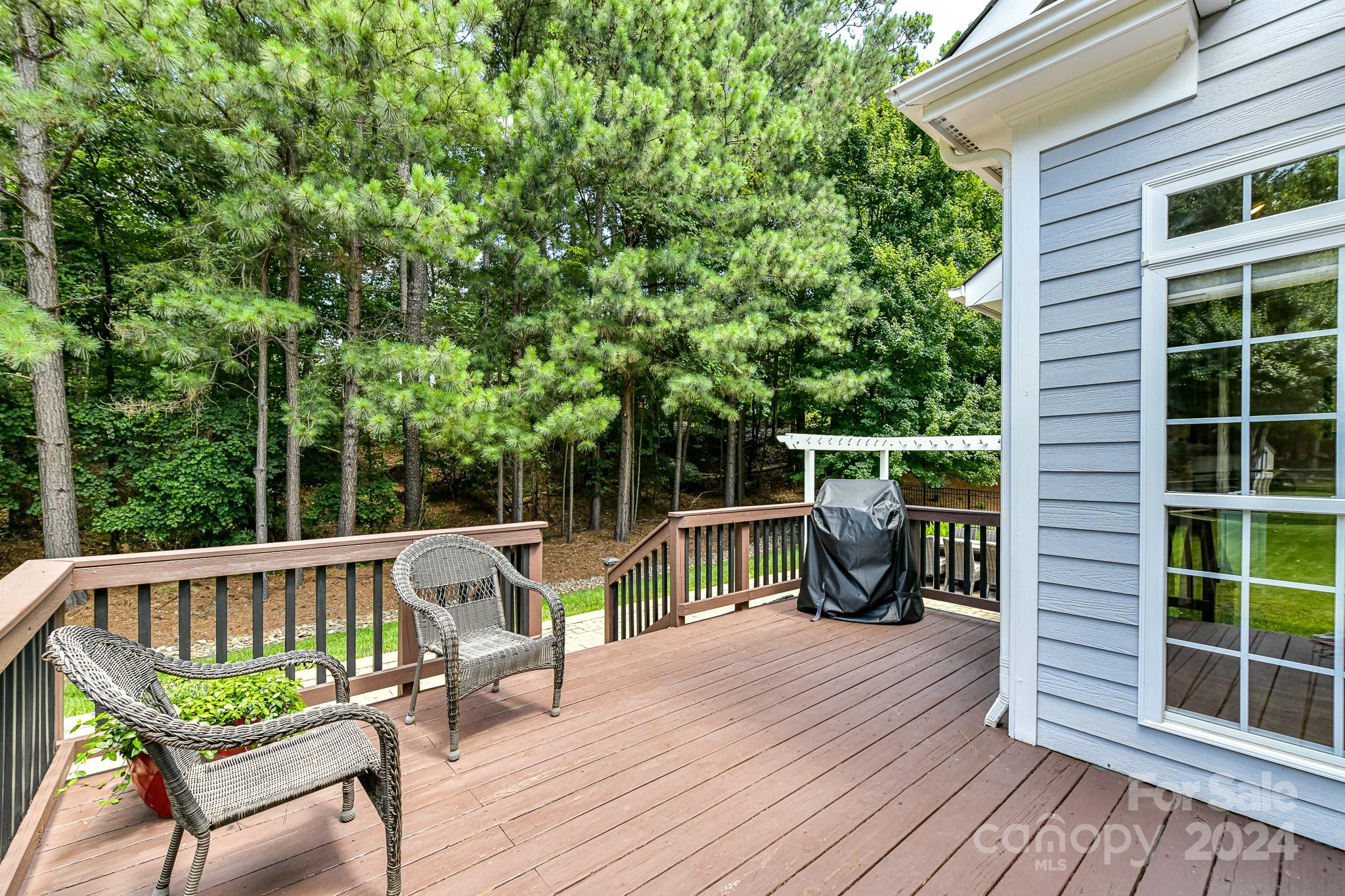 Lake Shore - Residential