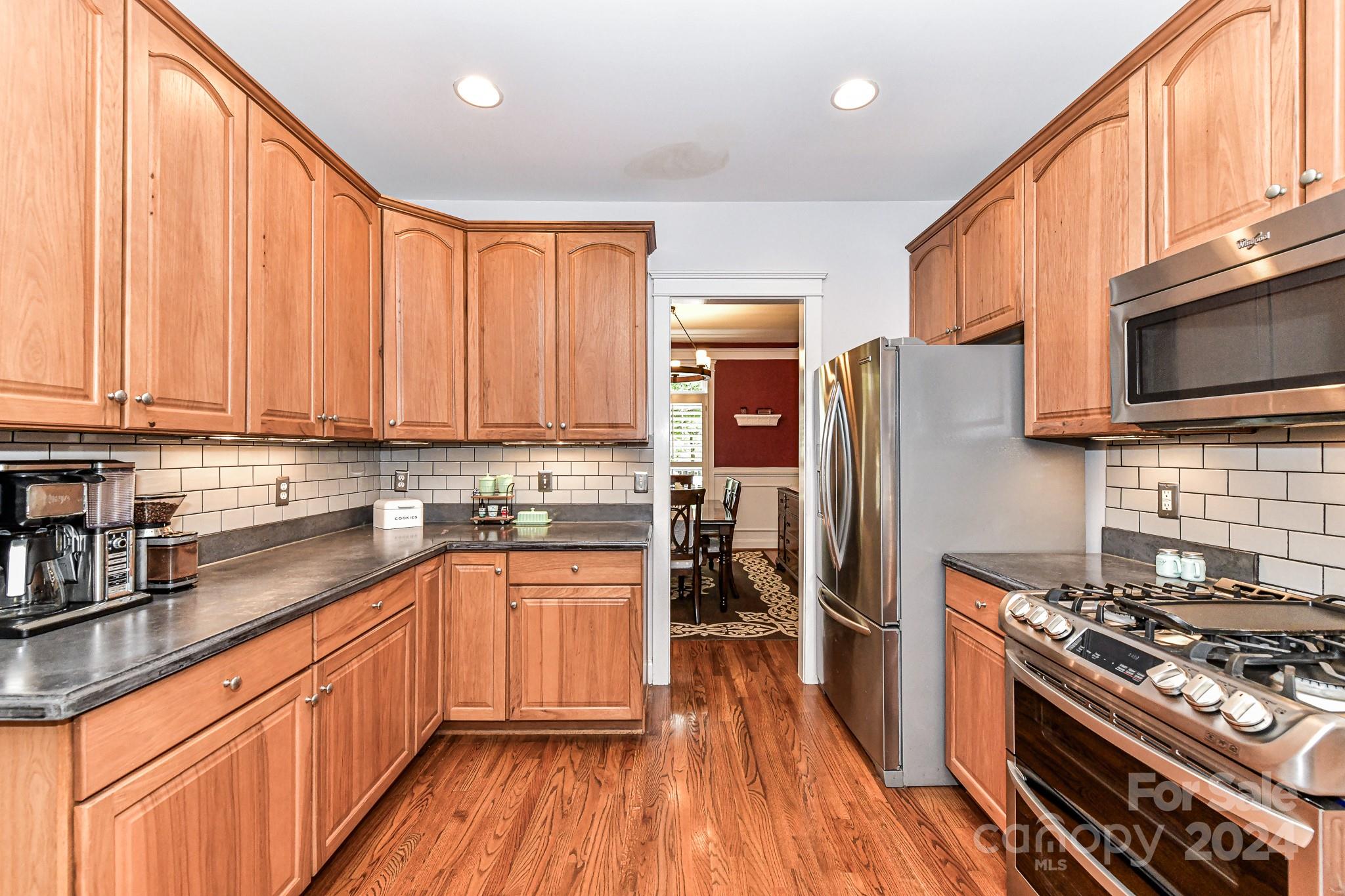 Lake Shore - Residential