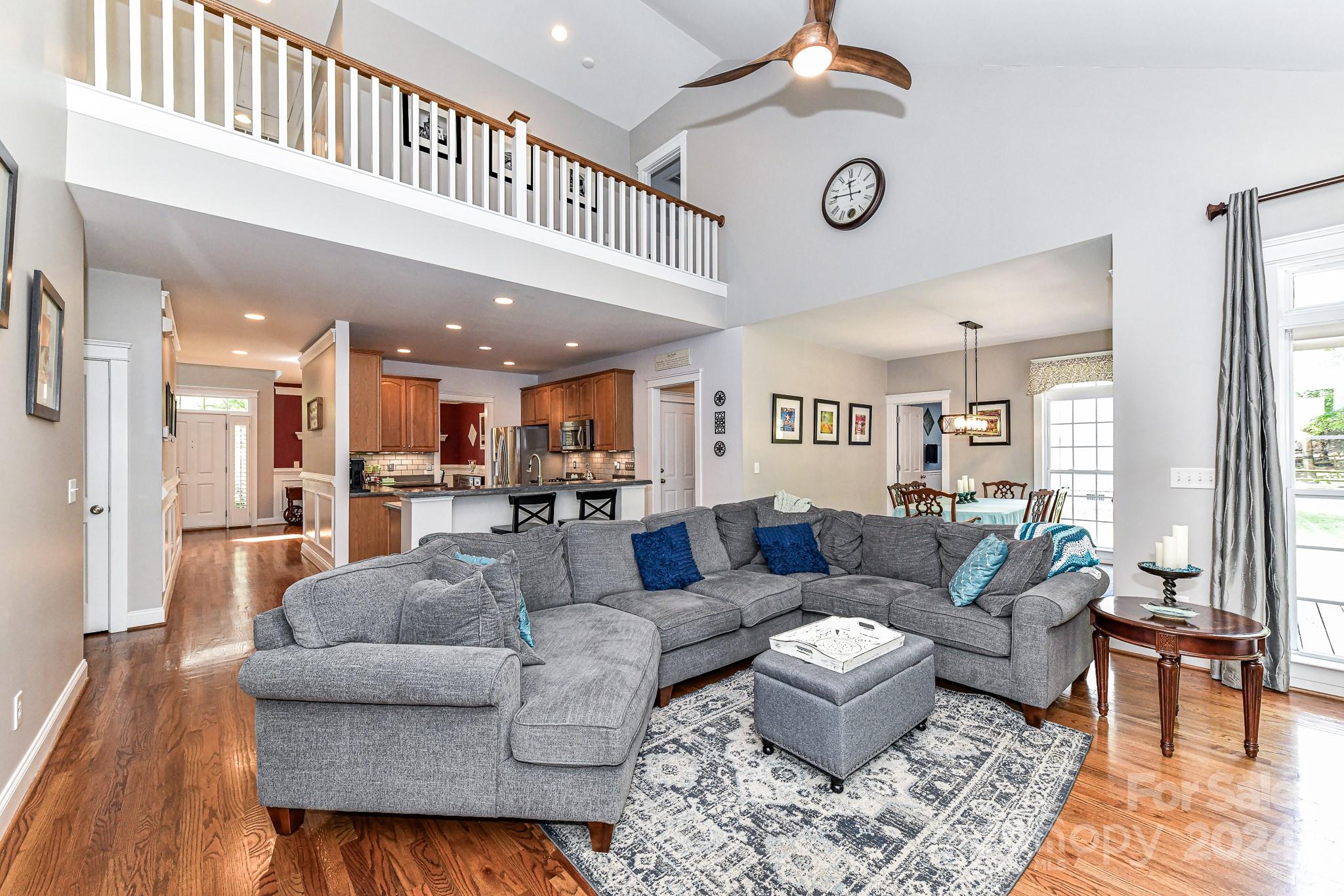 Lake Shore - Residential