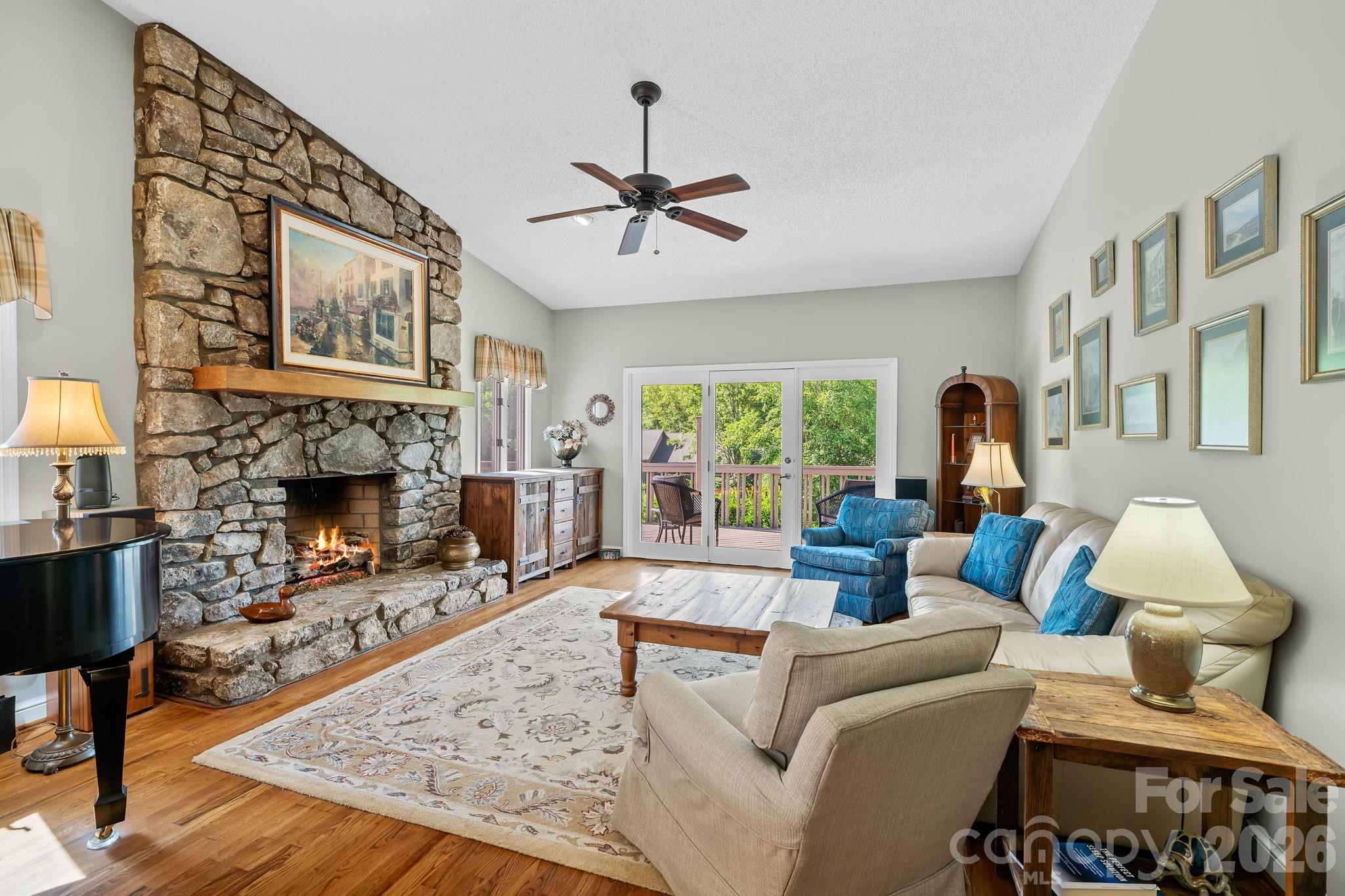 52 Clubside Drive
