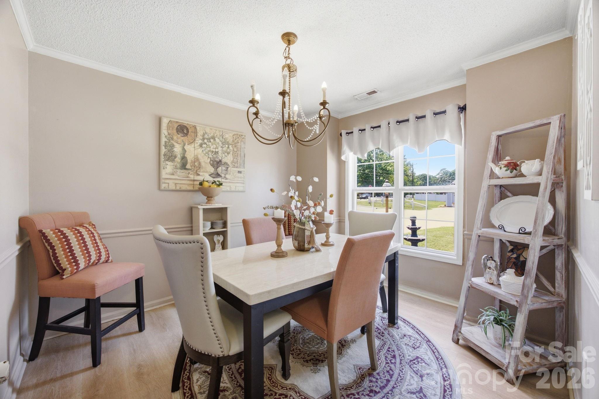 2498 Hawk Ridge Drive