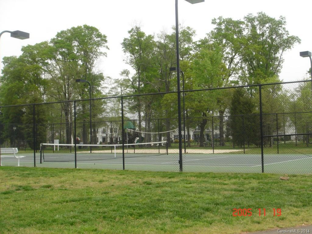 Brandon Oaks - Residential