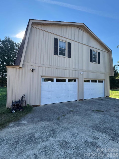 Photo of 3402 Edgefield Road, Greensboro, NC 27409 (MLS # 4433448)