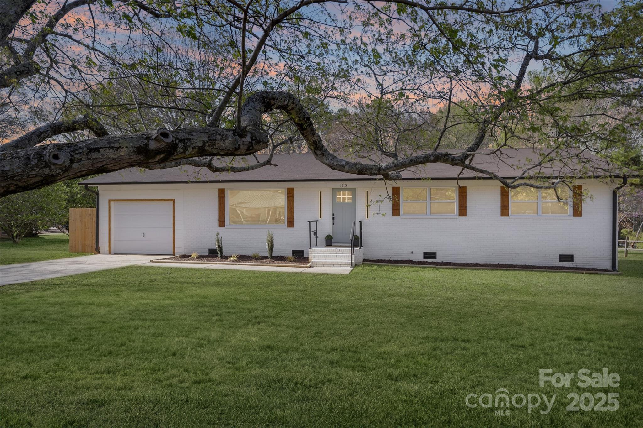 1315 Vickie Lane