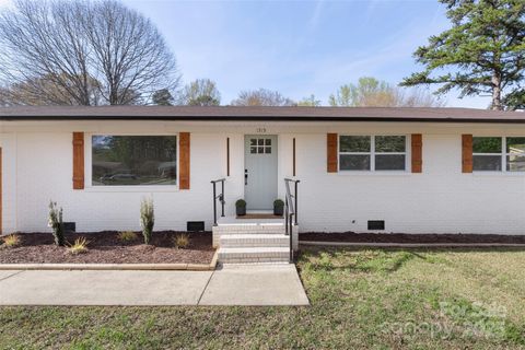 1315 Vickie Lane Matthews NC 28104