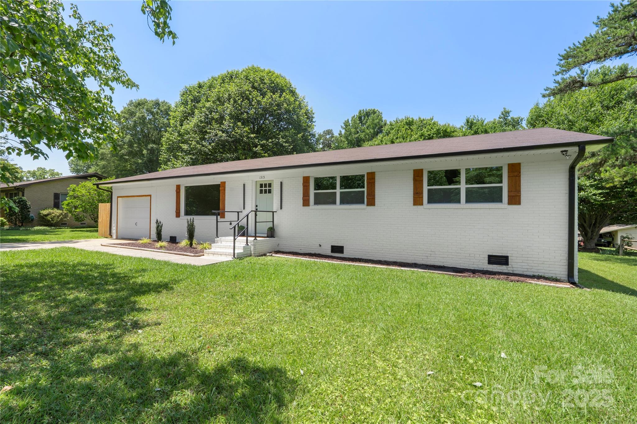 1315 Vickie Lane