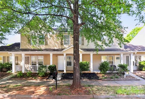 Photo of 12825 Windy Lea Lane #75, Huntersville, NC 28078 (MLS # 4370733)