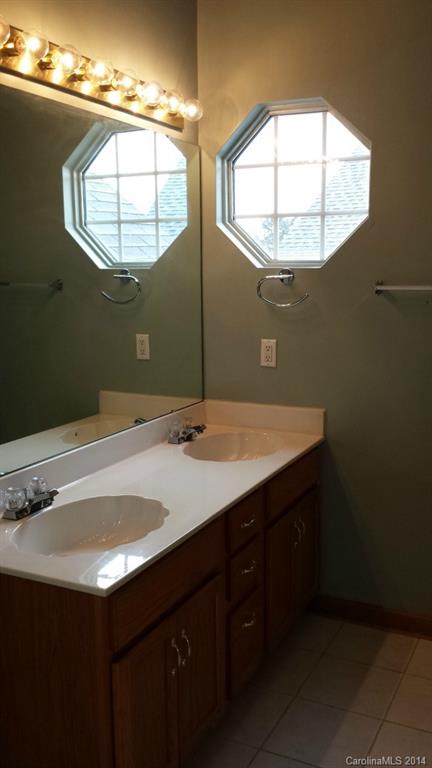 Ridge Crossing - Residential Lease