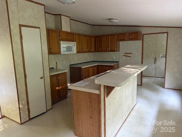 623 Shadowood Drive