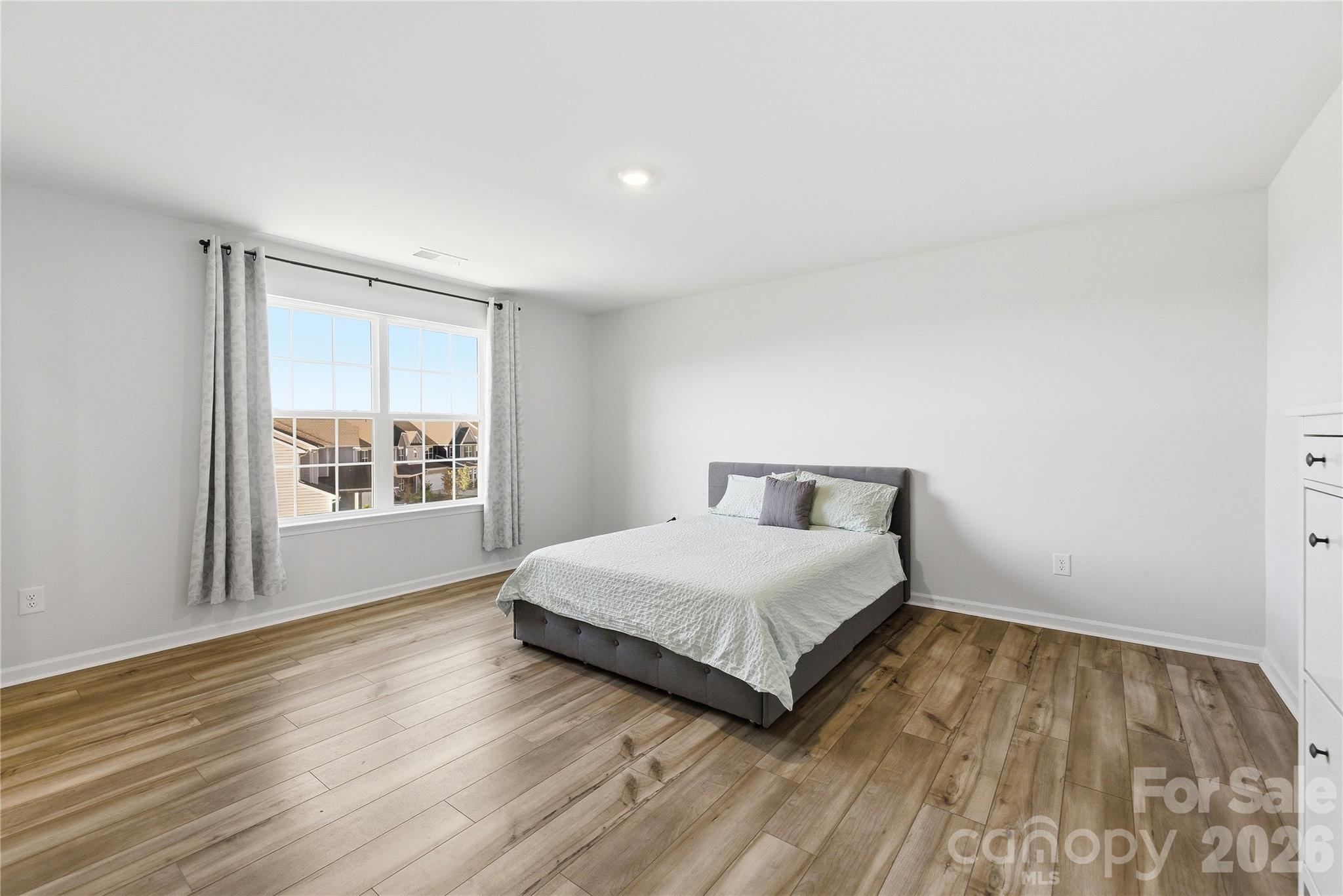 Elizabeth - Residential