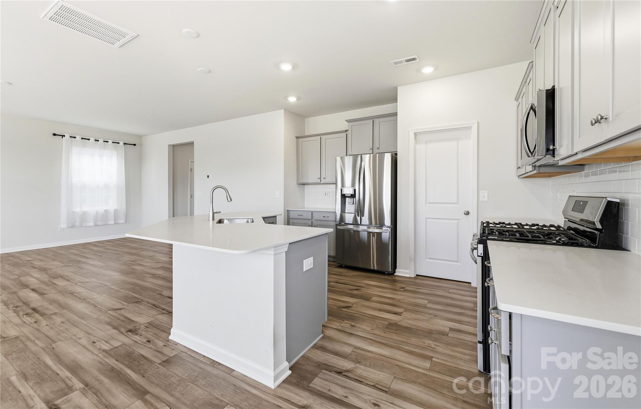 Elizabeth - Residential