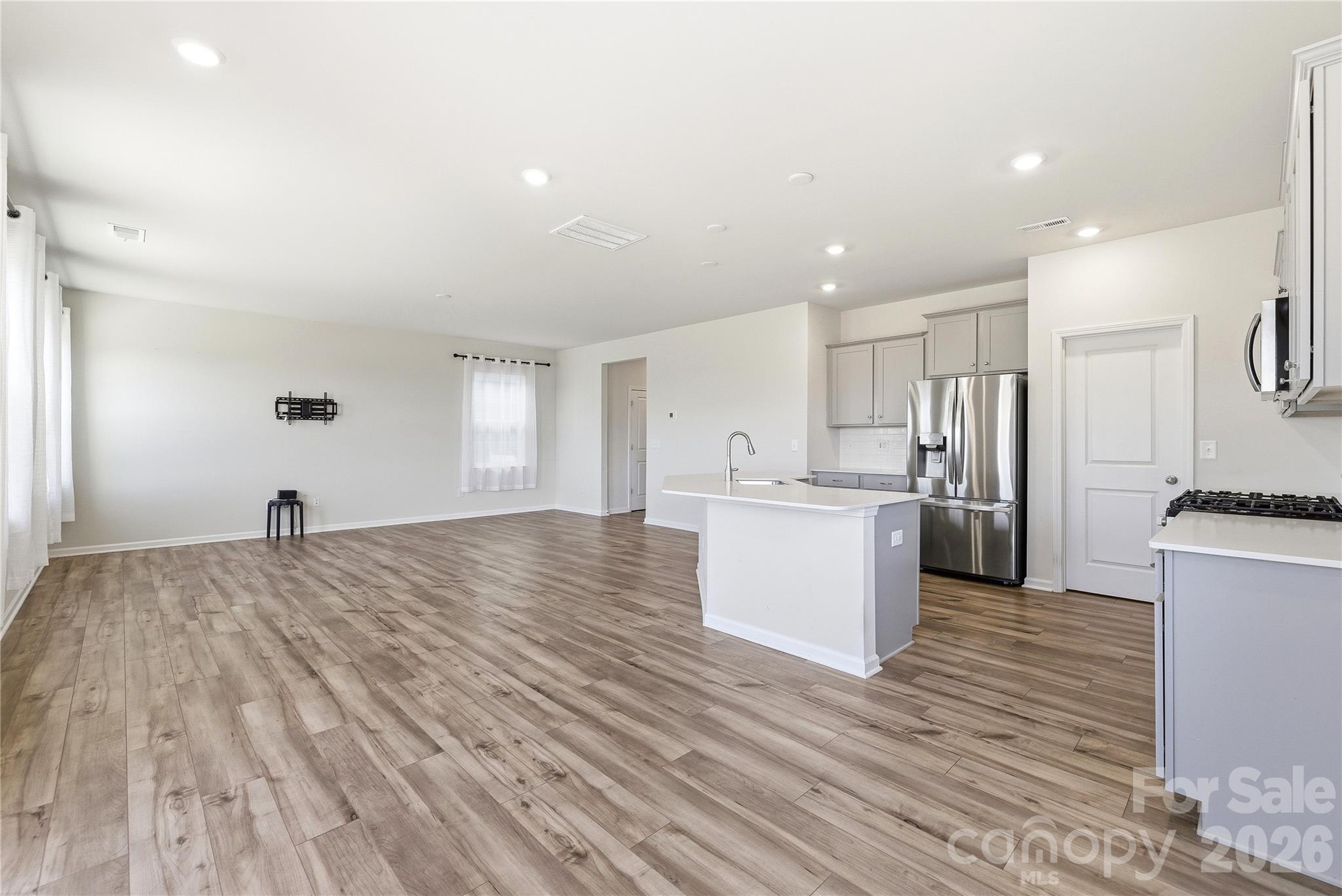 Elizabeth - Residential