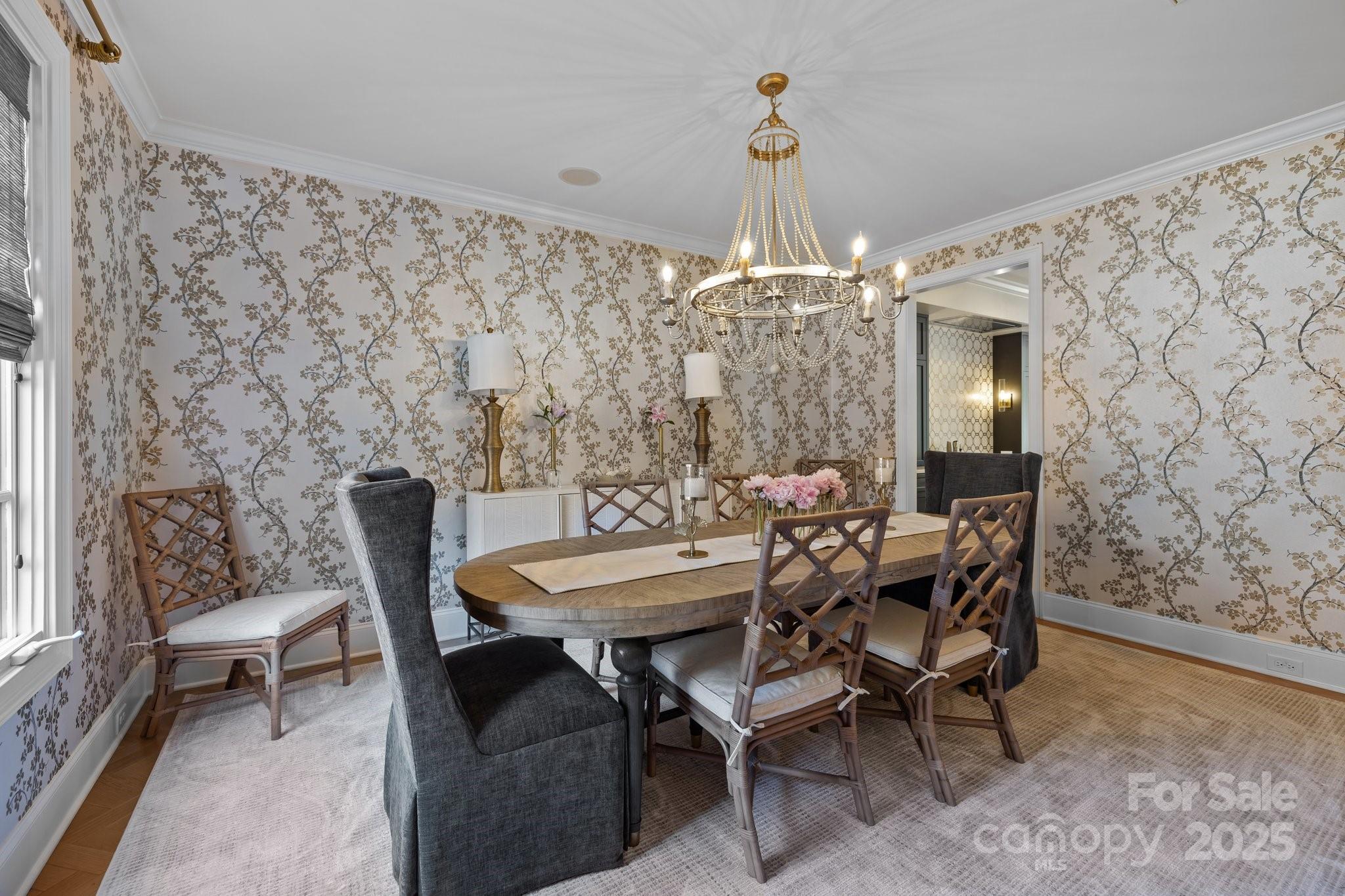 1625 Bibury Lane