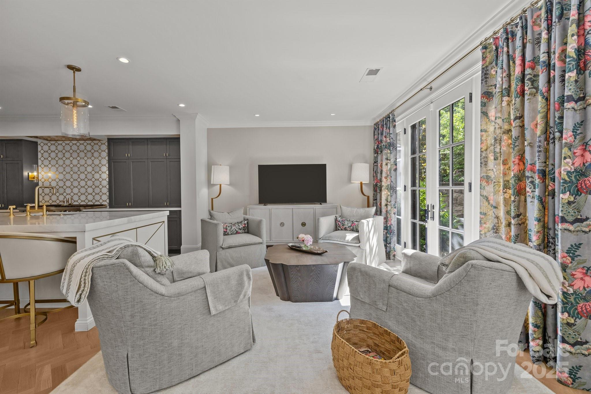 Myers Park - Residential