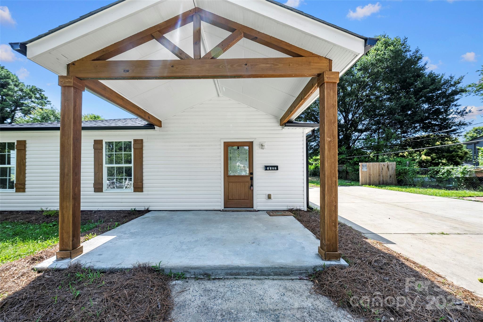 1122 Oconee Avenue