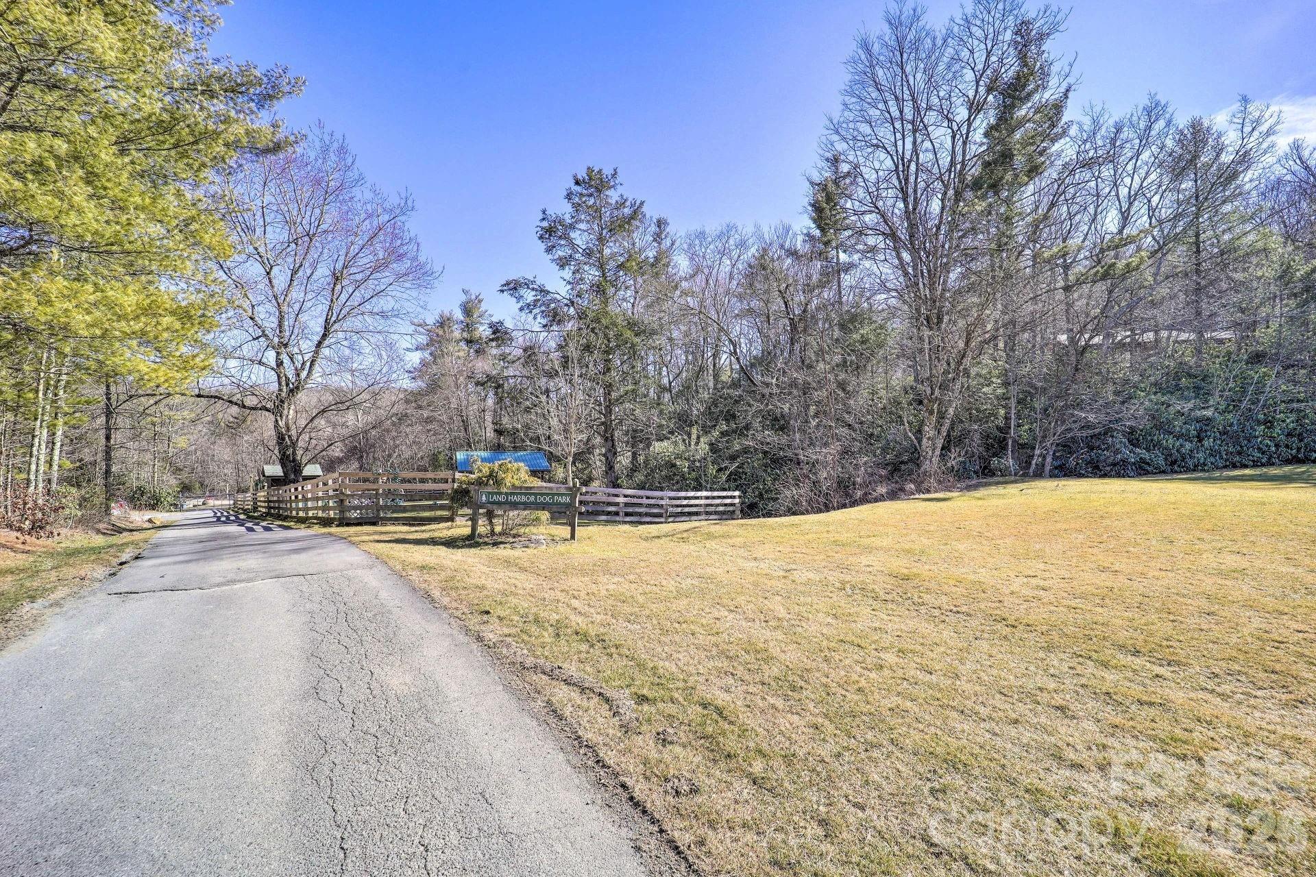 Linville Land Harbor - Residential