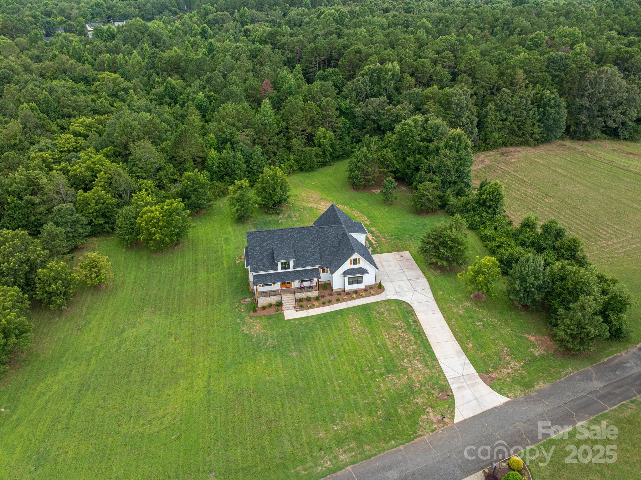 615 Sandycrest Drive