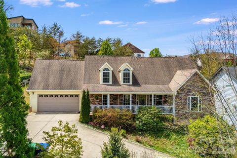 17 Moss Pink Place Asheville NC 28806