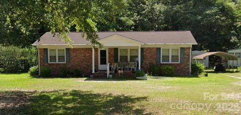 404 W Hammond Street Heath Springs SC 29058