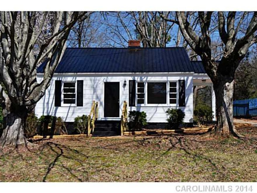 MOVE-IN Ready Starter home offering 2 bedrooms and 1 bath.   New Carpet, New Fresh Paint Inside and Outside, New Cabinets, New Counter Tops with Tile Backsplash, New Tile Floors and Shower Surround, New Metal Roof and All New Appliances including Washer & Dryer will convey.  Mac Anderson Walking Park adjoins the property. MUST SEE!