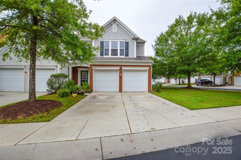 9908 Fallon Trace Avenue Charlotte NC 28277