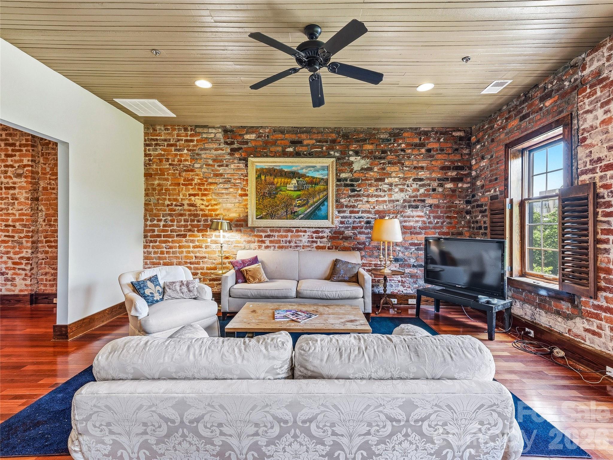 33 Patton Avenue 301